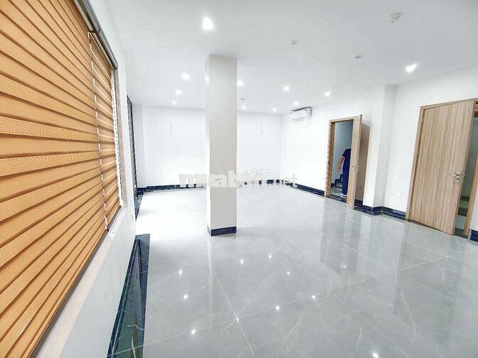 CHO THUÊ văn phòng 80m² - 12tr tại Yên Xá, mặt tiền 8m