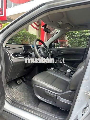 Vf5 Plus 2025 màu xám, odo 41.000
