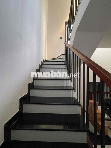 Nhà Kiệt Ô Tô Cách đường Chính 5m5 3m nhà 3 Tầng Mới