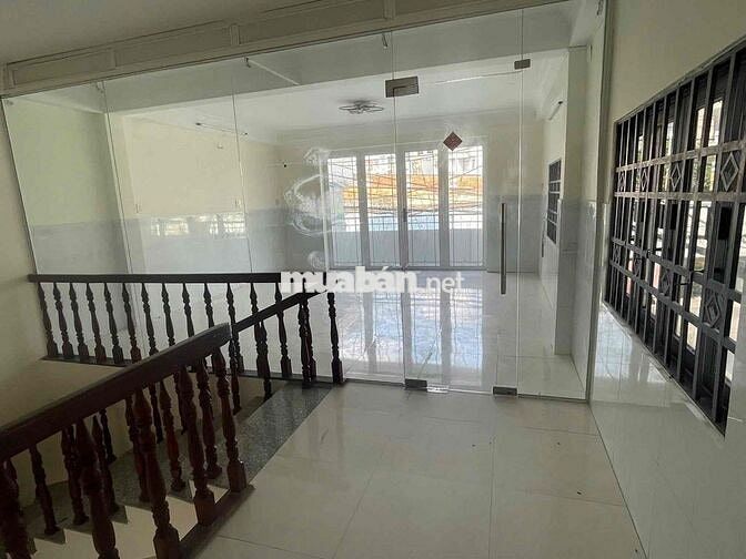 Cho thuê nhà góc 2MT hẻm 753 Tỉnh Lộ 10, P. Bình Trị Đông B, 5.7 x 18m