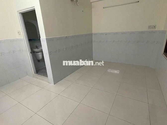 Cho thuê nhà góc 2MT hẻm 753 Tỉnh Lộ 10, P. Bình Trị Đông B, 5.7 x 18m