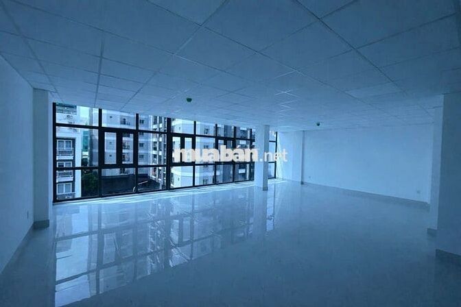 CHO THUÊ TÒA NHÀ VĂN PHÒNG 1200M2 GẦN NGAY LANDMARK 81
