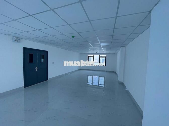 CHO THUÊ TÒA NHÀ VĂN PHÒNG 1200M2 GẦN NGAY LANDMARK 81