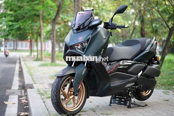 Yamaha XMAX 300 Xám đen