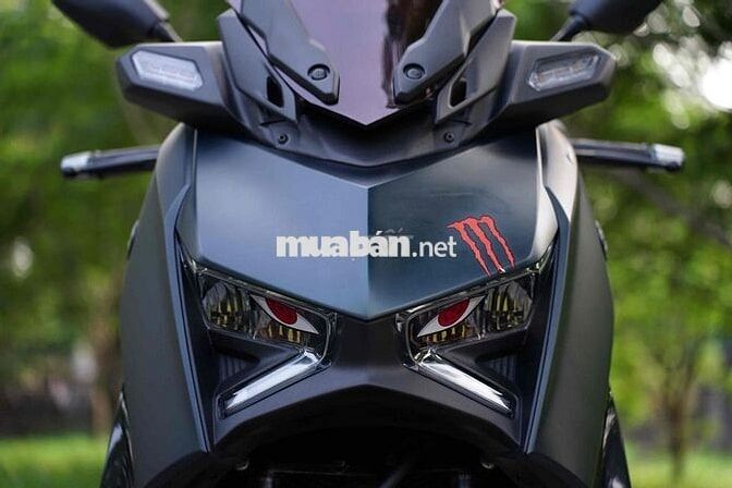 Yamaha XMAX 300 Xám đen