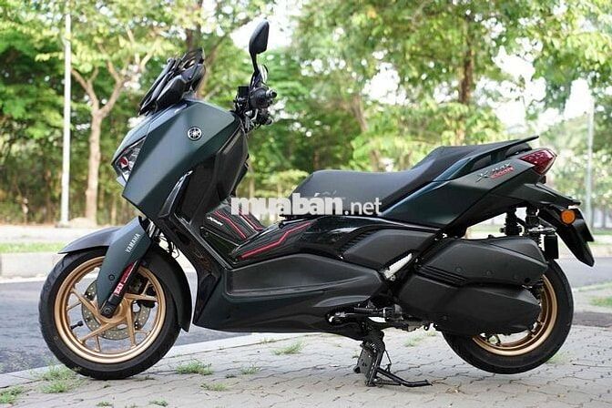 Yamaha XMAX 300 Xám đen