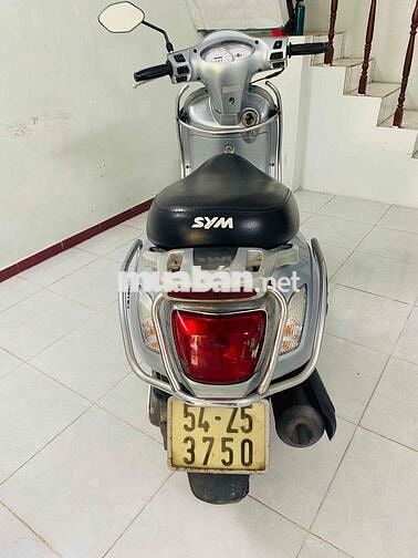 SYM Elizabeth màu Bạc