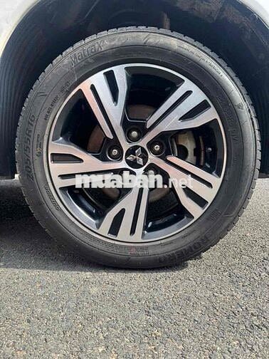 Mitsubishi Xpander 2021 Trắng 86.000 km