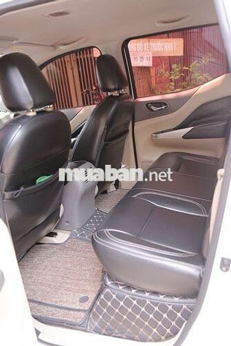 Nissan Navara 2017 Trắng