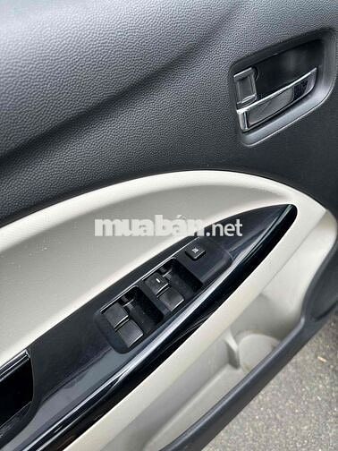 Mitsubishi Attrage 2017 Tự động Xám