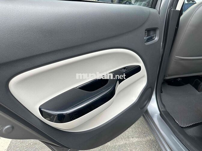 Mitsubishi Attrage 2017 Tự động Xám
