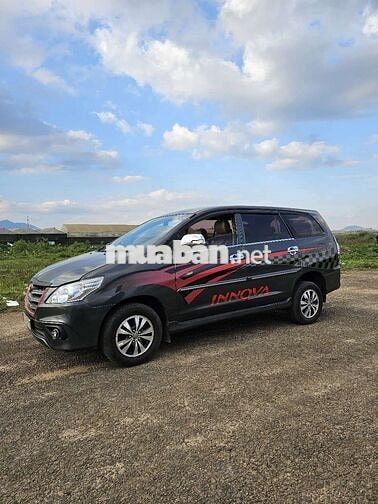 Toyota Innova 2015 E Xám