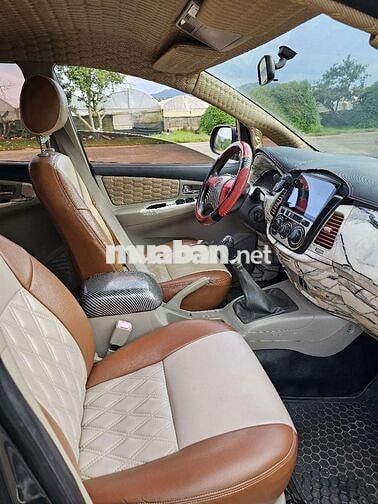 Toyota Innova 2015 E Xám