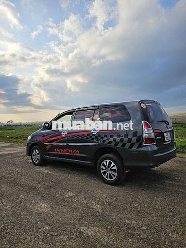 Toyota Innova 2015 E Xám