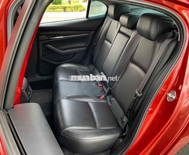 Mazda 3 Luxury 2022 qua sử dụng đi kĩ giá hợp lý