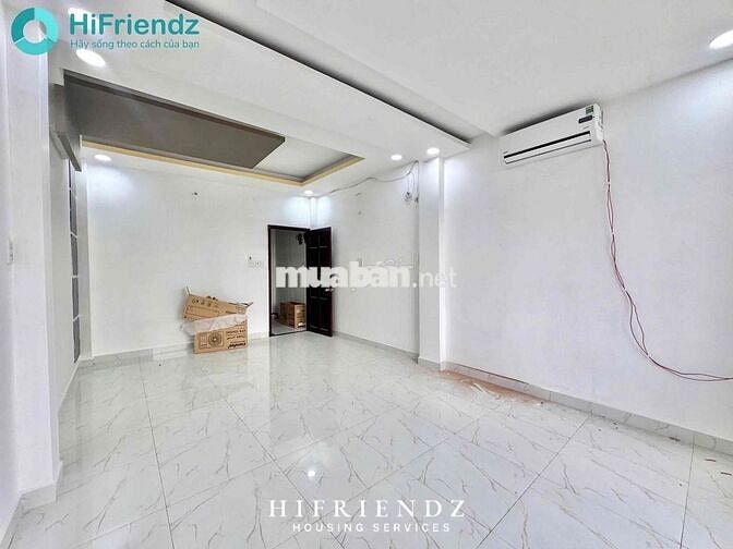 CHO THUÊ CĂN HỘ BAN CÔNG FULL NỘI THẤT MỚI NHƯ HÌNH, SÁT CẦU CHỮ Y Q5