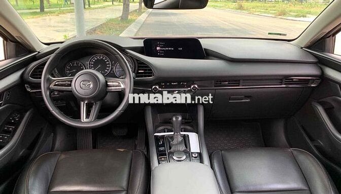 Mazda 3 Luxury 2022 qua sử dụng đi kĩ giá hợp lý