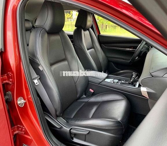 Mazda 3 Luxury 2022 qua sử dụng đi kĩ giá hợp lý