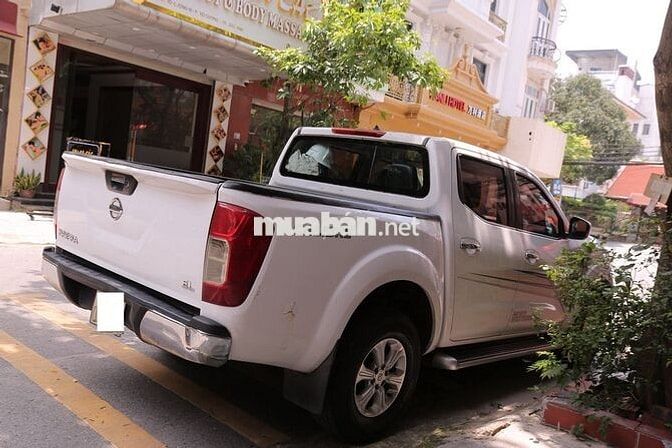 Nissan Navara 2017 Trắng