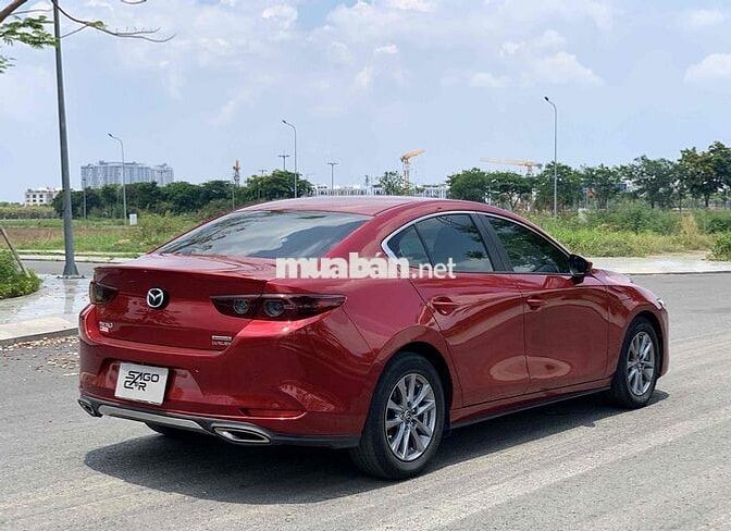 Mazda 3 Luxury 2022 qua sử dụng đi kĩ giá hợp lý