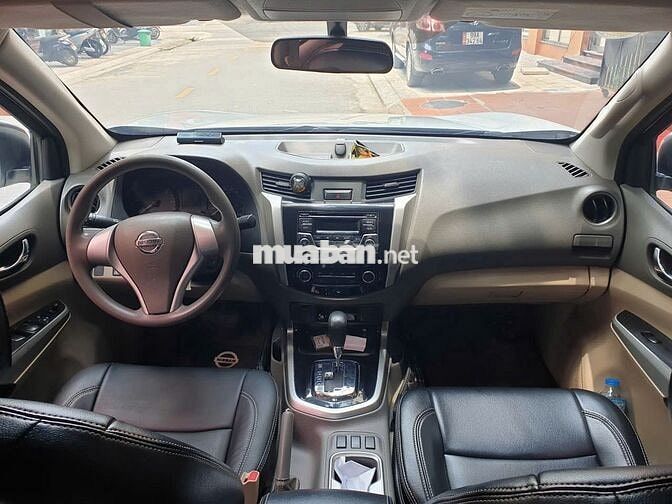 Nissan Navara 2017 Trắng