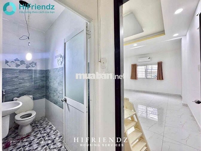 CHO THUÊ CĂN HỘ BAN CÔNG FULL NỘI THẤT MỚI NHƯ HÌNH, SÁT CẦU CHỮ Y Q5