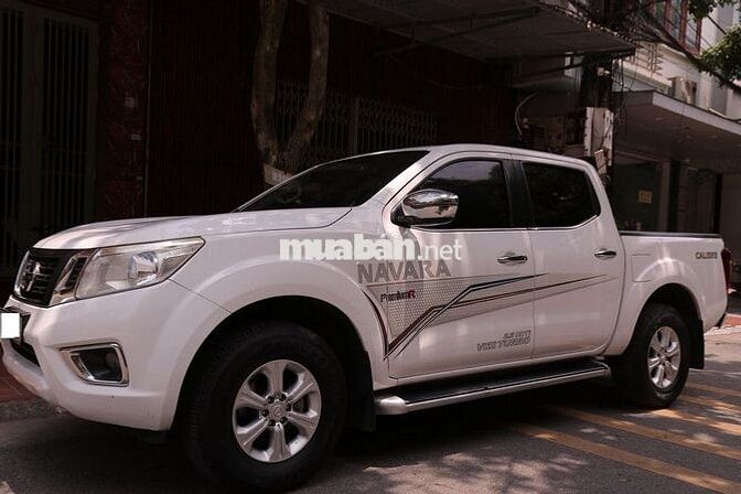 Nissan Navara 2017 Trắng