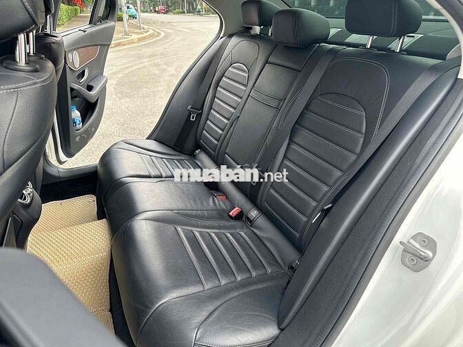 Mercedes-Benz C200 Exclusive 2021 Trắng cực đẹp