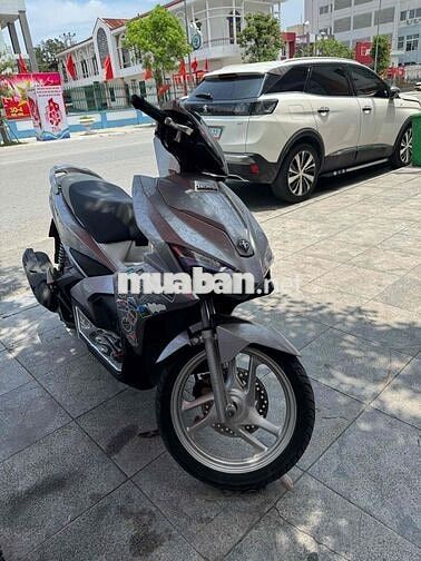 Bán nhanh airblade 2018 chính chủ từ đầu, ít đi