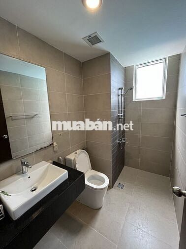 Cho thuê căn hộ Sunrise Riverside 3 PN 93m2 giá 18 tr/tháng
