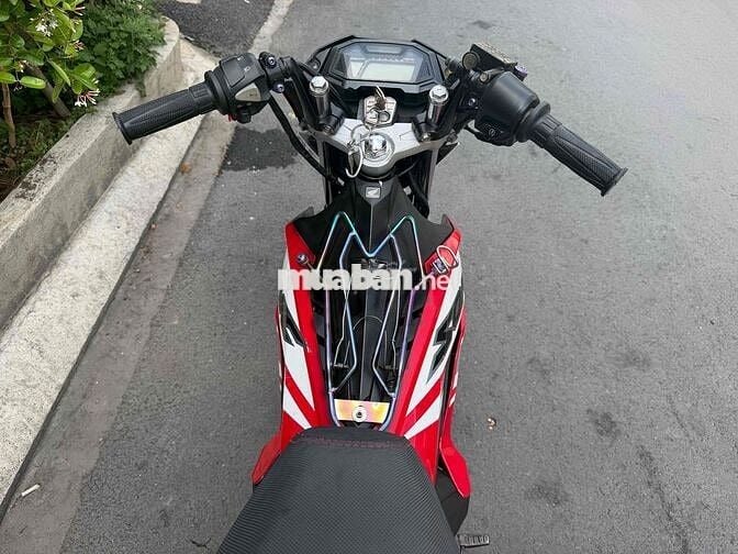 Honda Sonic 150 Bảng Hati