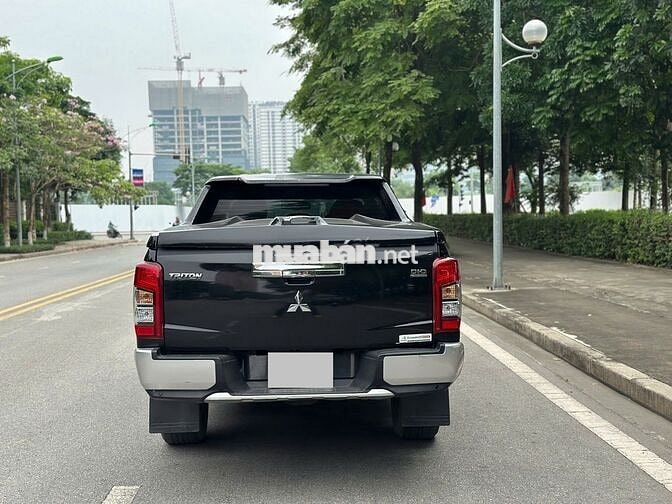 Mitsubishi Triton 2019 4x4 AT Mivec 11 vạn km Đen