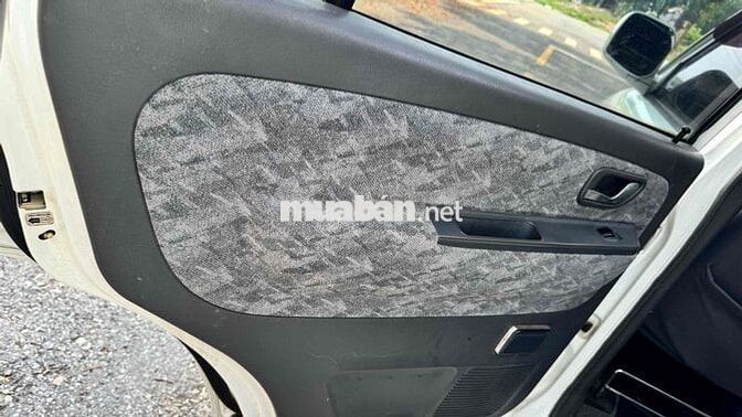 Mitsubishi Jolie Trắng Số sàn
