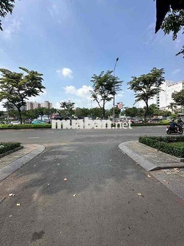 CẦN BÁN NHÀ CĂN GÓC ĐIỆN BIÊN PHỦ ĐƯỜNG Ô TÔ