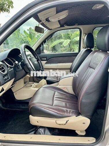 Ford Everest 2009 máy dầu số sàn màu xám
