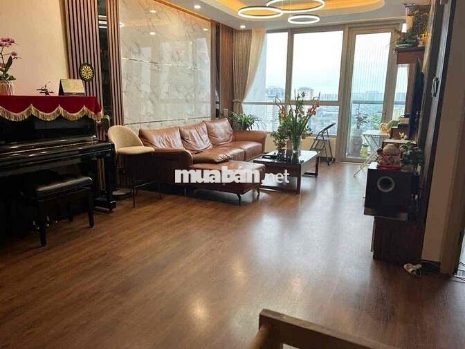Hiếm Phố Quan Nhân, nhà đẹp ở luôn, full nội thất, cách oto tránh 20m,