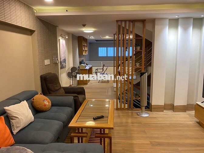 Chung cư 134 Trần Hưng Đạo, Q1 – DT 29m² – Giá 2,35 tỷ