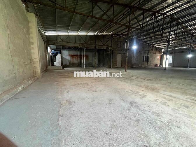 Cho Thuê Xưỡng 300m2 đường xe tải , ấp 2 xtt 1/ phan văn hớn