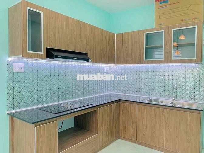 cho thuê nhà mới sạch sẽ . 3pn2wc ( CMT8 p13 Quận 10)