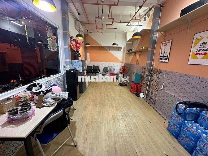 cho thuê mặt bằng riêng biệt . CMT8 p4, Quận 3