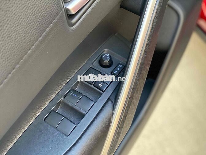 Toyota Corolla Cross 2021 1.8V Đỏ 45.000 km
