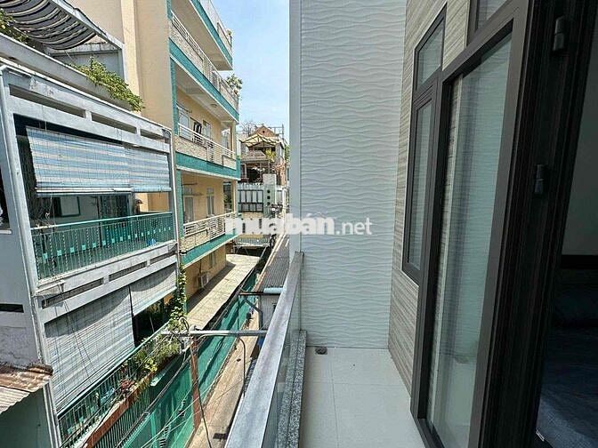 GIẢM 500k/Th CHO STUDIO BAN CÔNG FULL NỘI THẤT NGAY CHỢ BÀN CỜ QUẬN 3