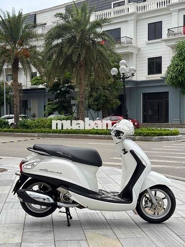 Yamaha Grande màu Trắng