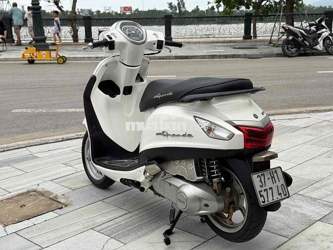 Yamaha Grande màu Trắng