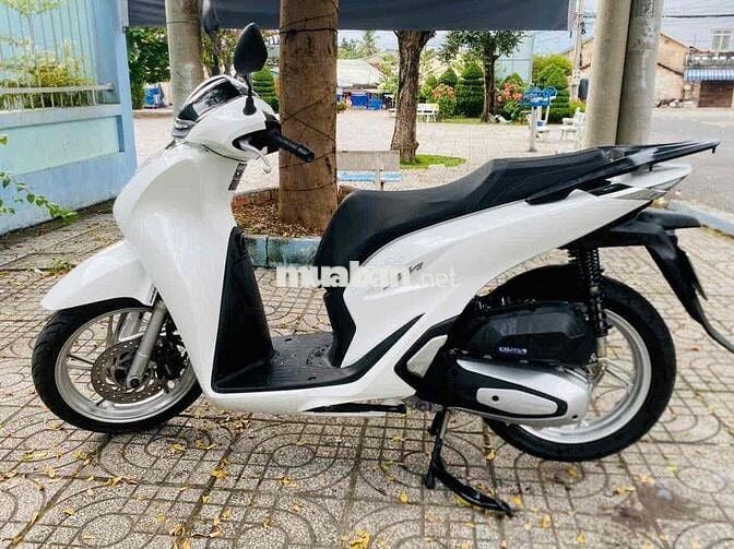 Honda SH màu Trắng ít sử dụng, phụ tùng Zin