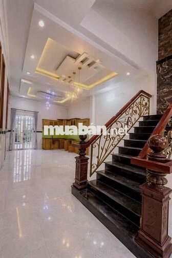 Nhà mặt tiền trệt 2 lầu 5*20; 4pn Rẻ chốt lẹ