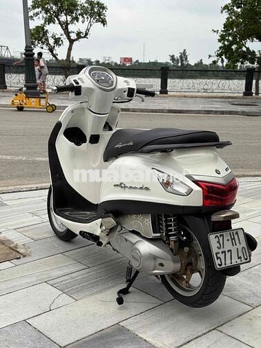Yamaha Grande màu Trắng