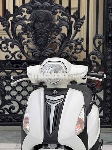 Yamaha Grande màu Trắng