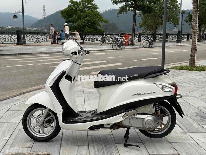 Yamaha Grande màu Trắng