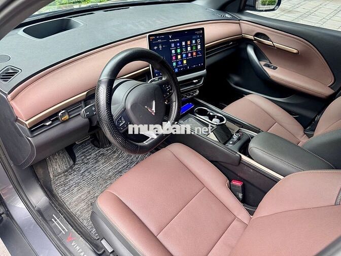 VinFast VF6 Plus 2024